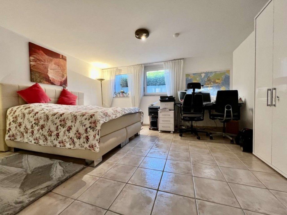 Schlafzimmer Souterrain Erdgeschosswohnung K�ln