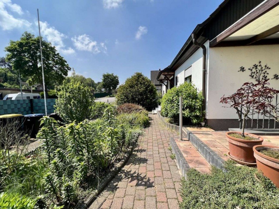 Vorgarten Einfamilienhaus Bedburg