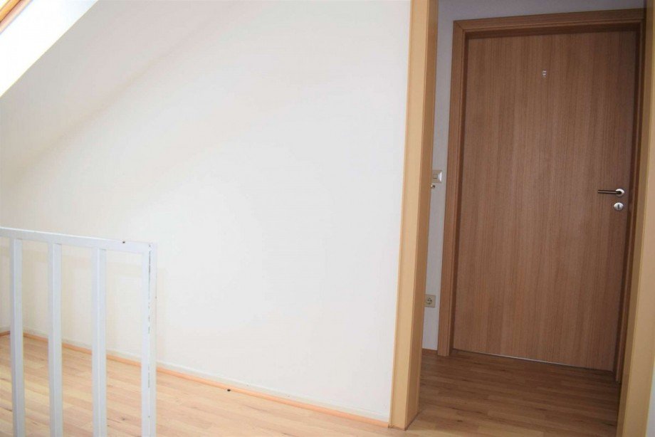 Flur Dachgeschoss Reihenendhaus Kaarst