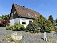 Hausansicht Freistehendes Einfamilienhaus mit viel Platz