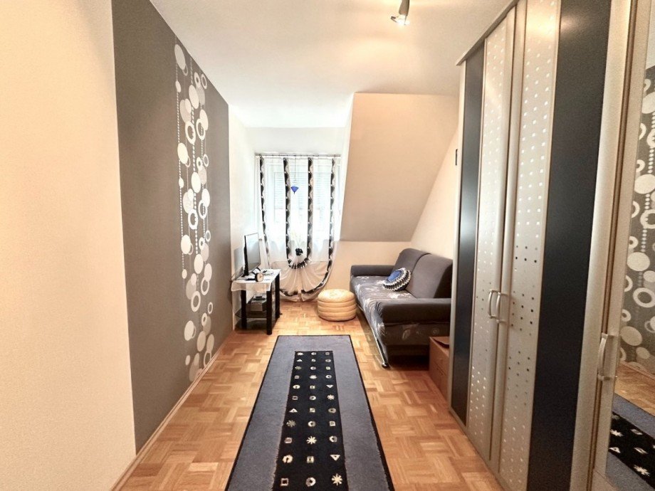 Kinderzimmer 2 Doppelhaush�lfte Neuss