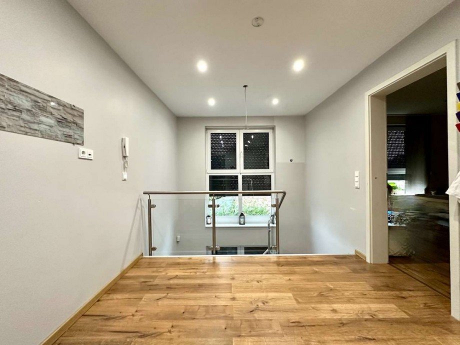 Flur obere Etage Einfamilienhaus Neuss
