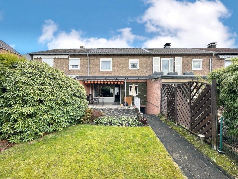 Hausansicht R�ckseite Reihenhaus Meerbusch