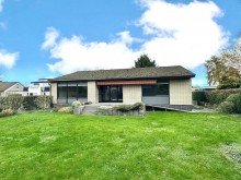 Hausansicht R�ckseite Freistehender Bungalow mit zus�tzlichem Grundst�ck