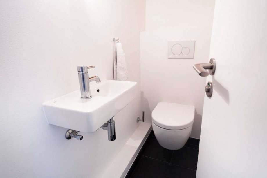 G�ste WC Etagenwohnung Neuss