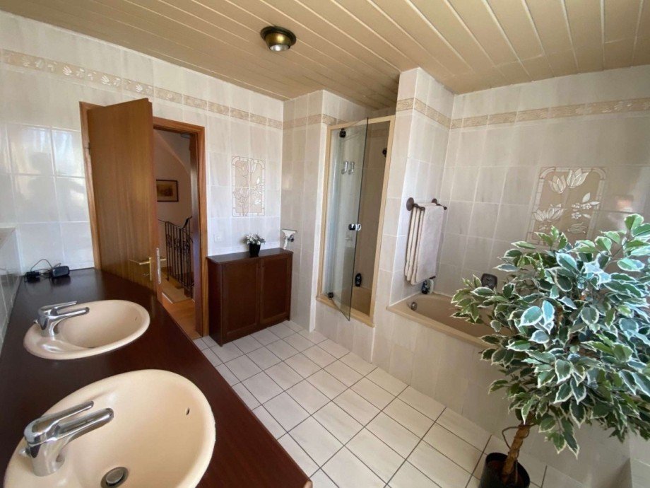 Badezimmer Doppelhaush�lfte Dormagen
