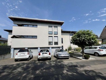 Hauptbild Moderne 4 Zimmerwohnung mit Garten und Garage