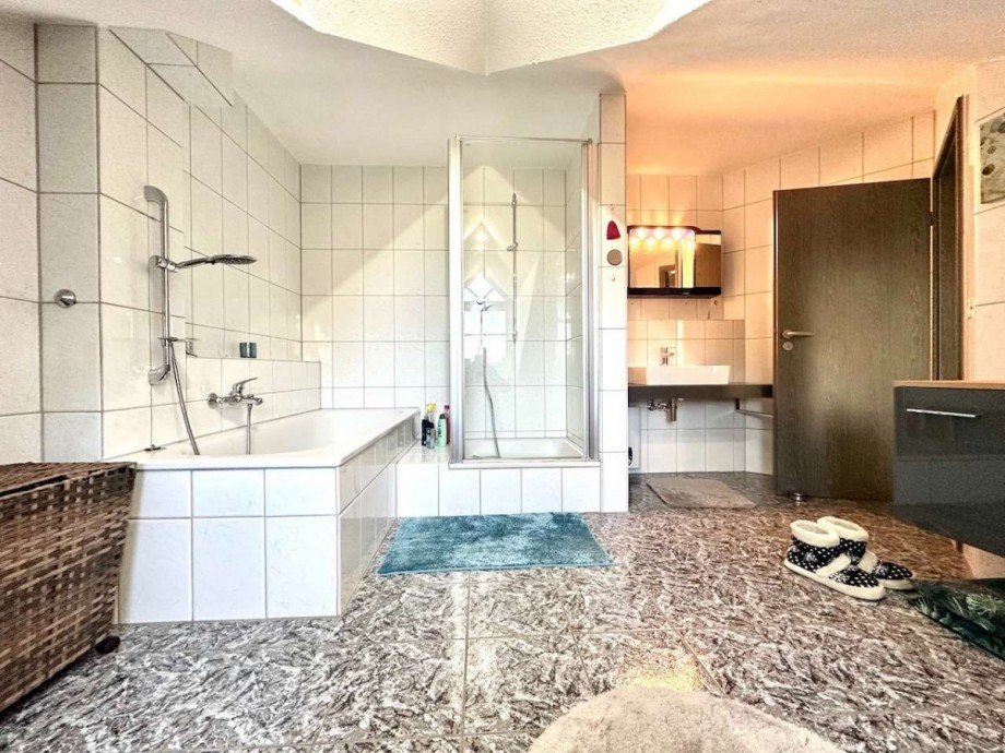 Badezimmer Dachgeschosswohnung Neuss