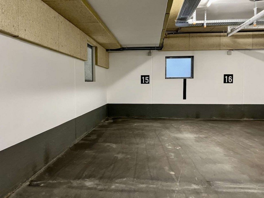 Tiefgaragenstellplatz Etagenwohnung Neuss