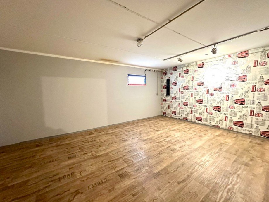 Hobbykeller Doppelhaush�lfte Neuss