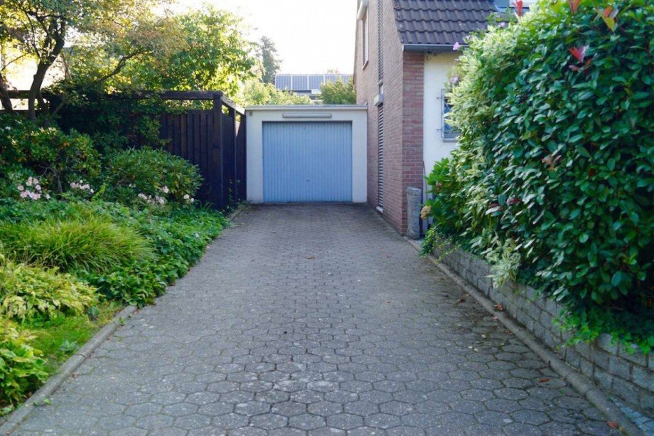 Garageneinfahrt Einfamilienhaus Kaarst