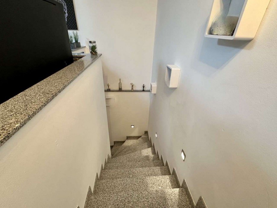 Treppe Einliegerwohnung Einfamilienhaus Neuss