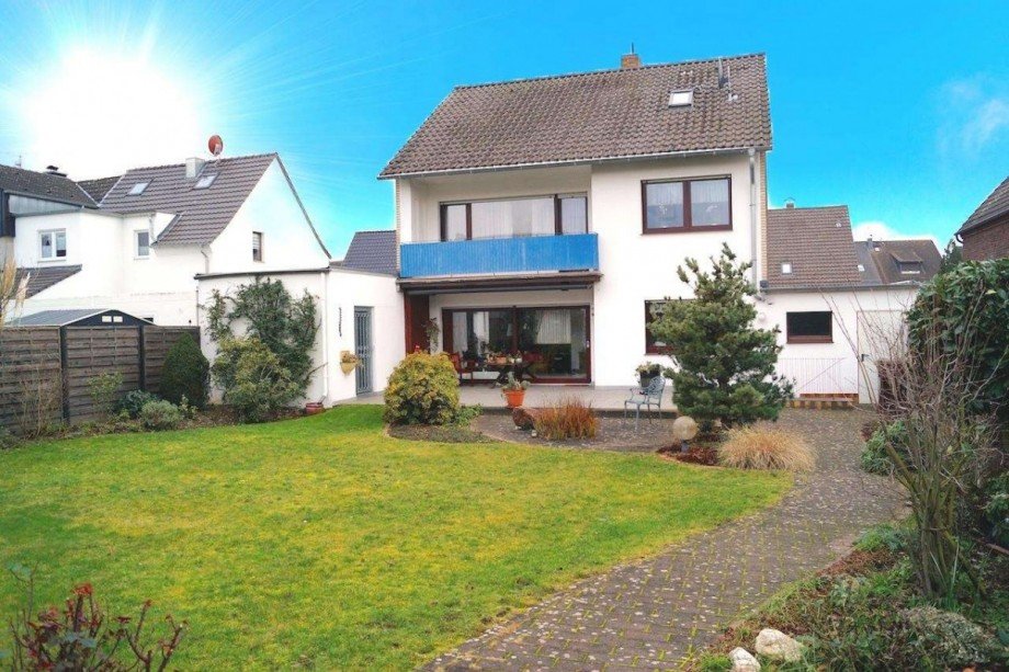 Hausansicht R�ckseite Einfamilienhaus Dormagen