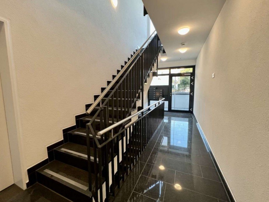 Hausflur Etagenwohnung Neuss