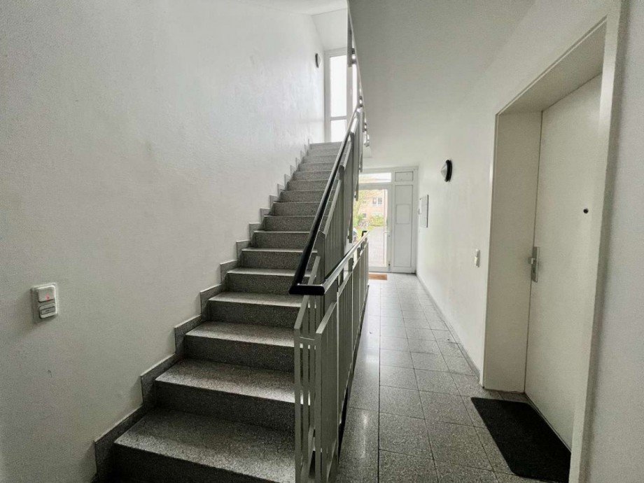 Treppenhaus Erdgeschosswohnung Meerbusch