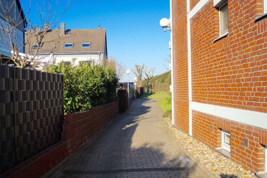 Zugang Wohnanlage Dachgeschosswohnung Neuss