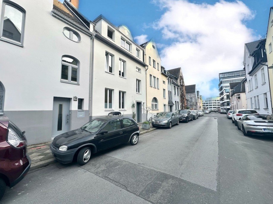 Anliegerstra�e Mehrfamilienhaus D�sseldorf
