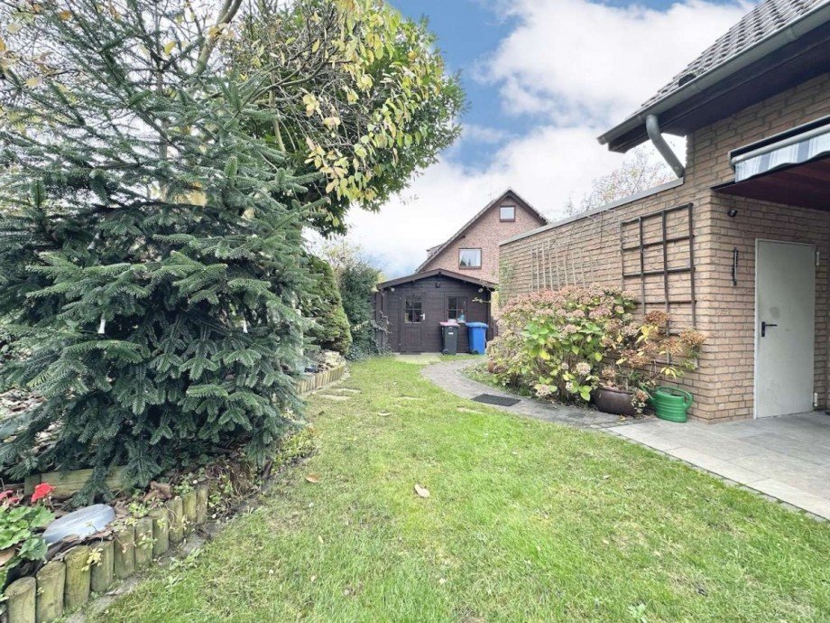 Garten Doppelhaush�lfte Neuss