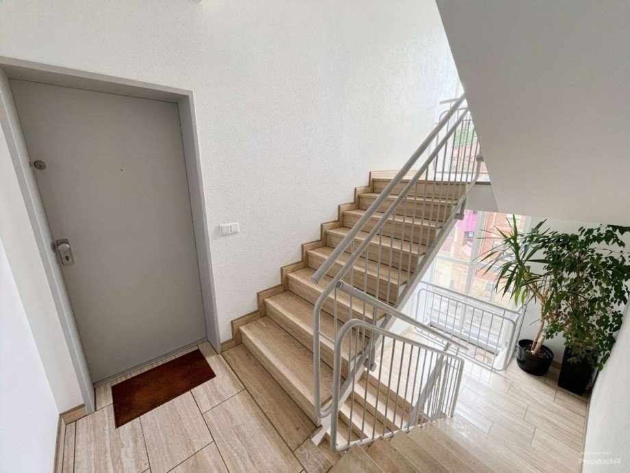 Treppenhaus Etagenwohnung Neuss