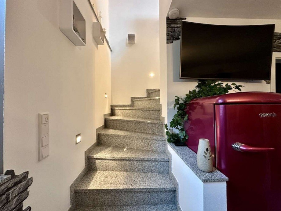 Treppe Einliegerwohnung Einfamilienhaus Neuss