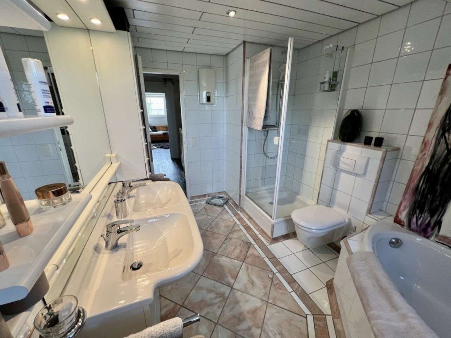 Badezimmer Doppelhaush�lfte Korschenbroich