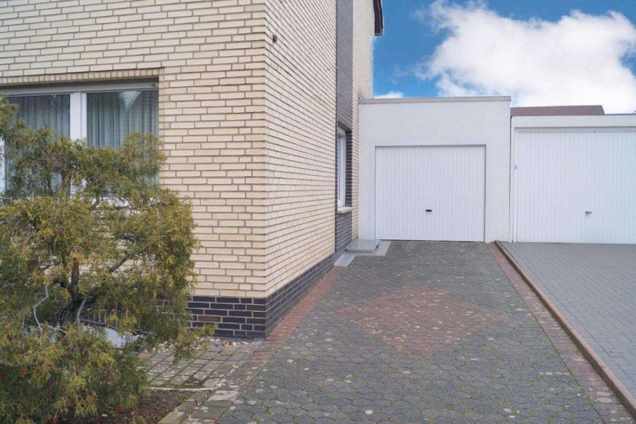 Garage 2 Einfamilienhaus Dormagen