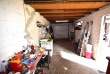 Garage Freistehendes Einfamilienhaus in wundersch�ner Lage mit gro�em Garten