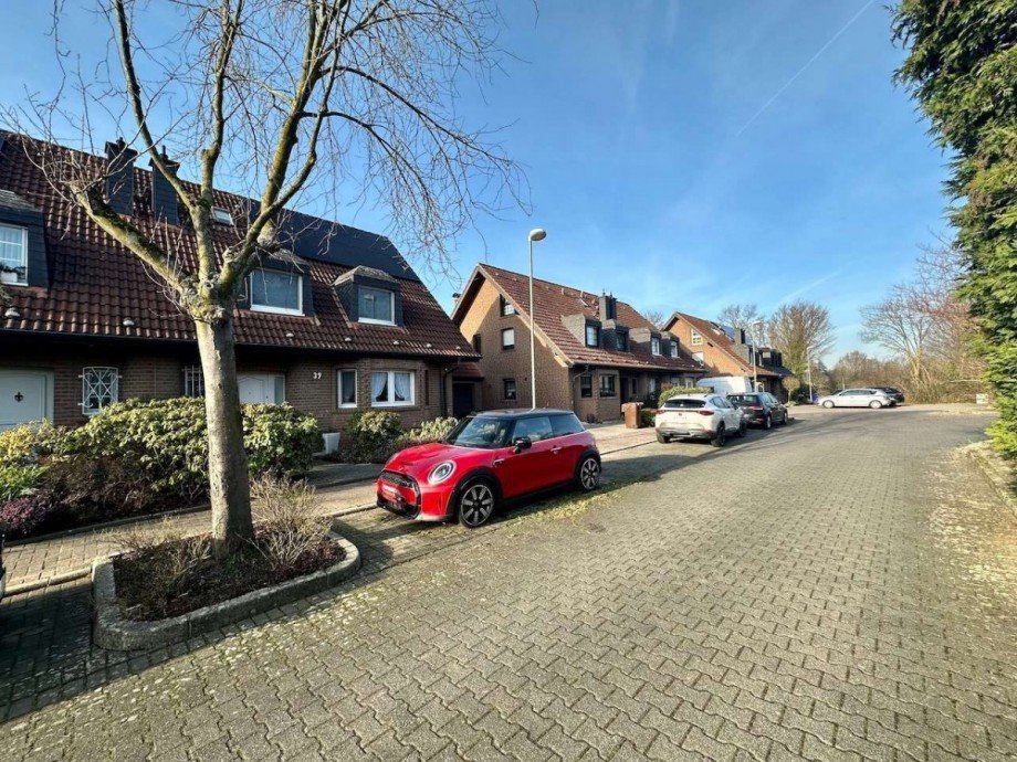 Anliegerstra�e Doppelhaush�lfte Neuss