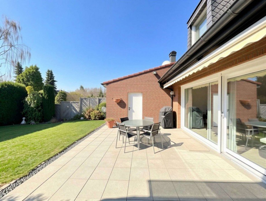 Terrasse Doppelhaush�lfte Neuss