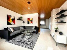 Wohnzimmer - (KI generiert) Neues Zuhause f�r Paare oder eine kleine Familie