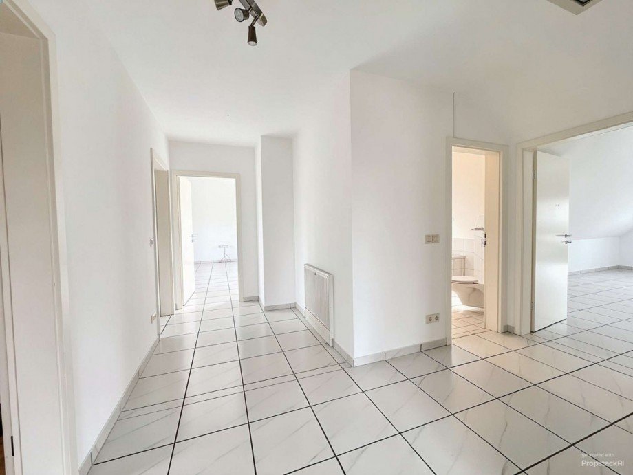 Flur Dachgeschosswohnung Neuss