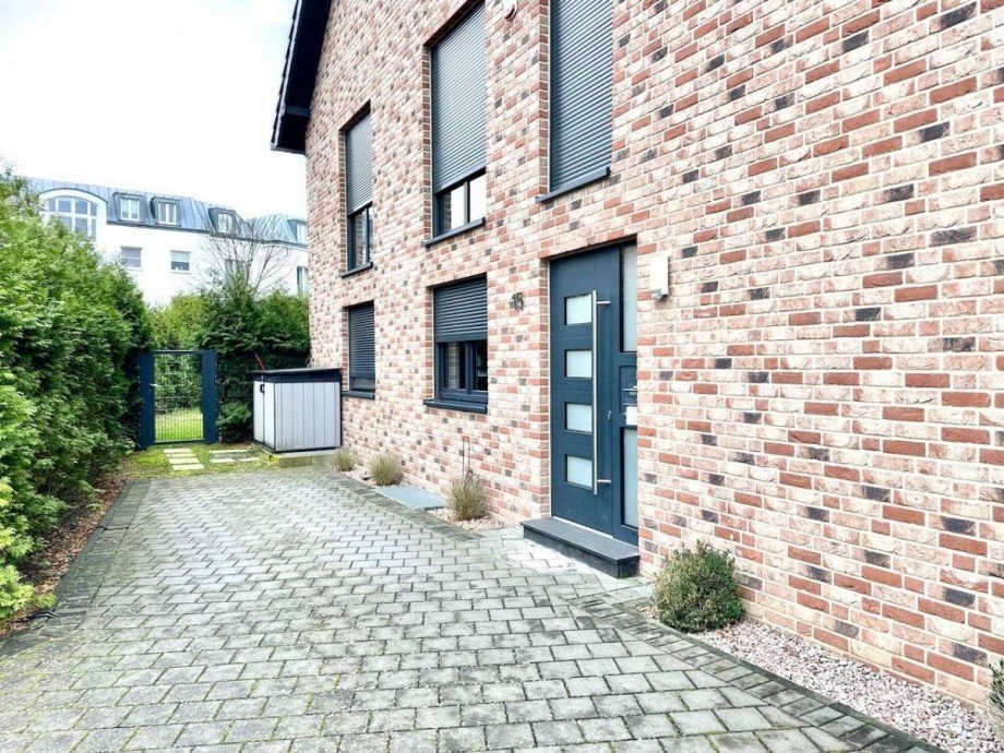 Eingang Einliegerwohnung Einfamilienhaus Neuss