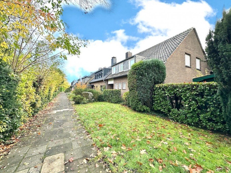 Zugang H�user Reiheneckhaus Neuss