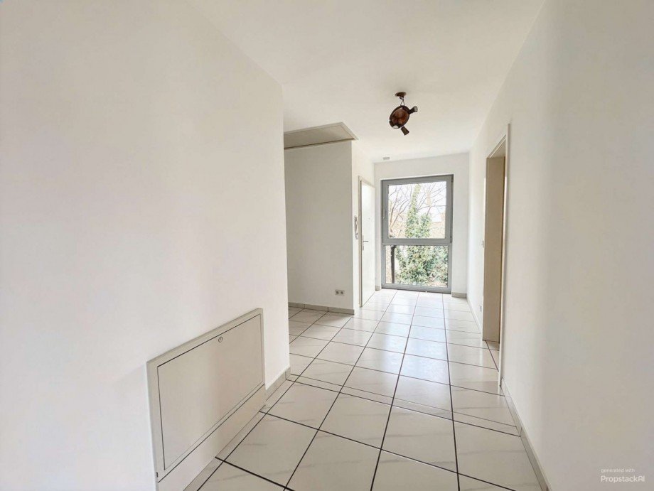 Flur Dachgeschosswohnung Neuss