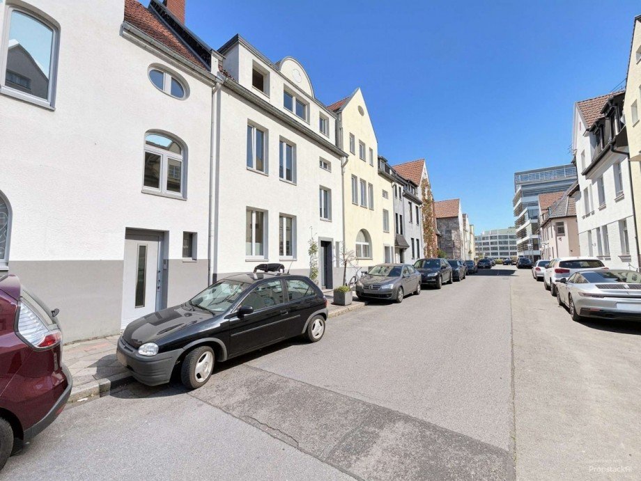 Anliegerstra�e Mehrfamilienhaus D�sseldorf