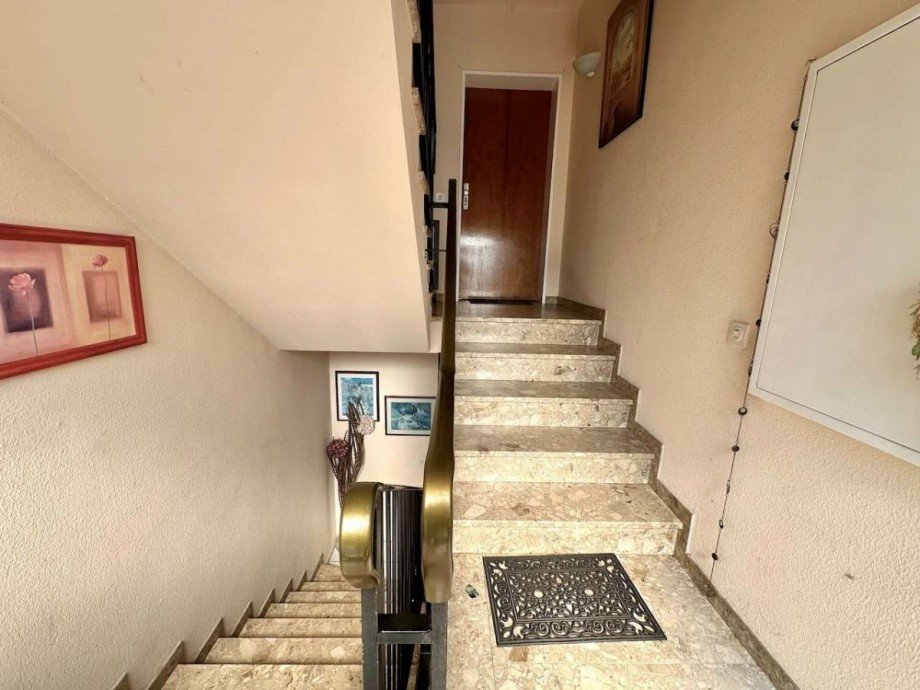 Treppenhaus Zweifamilienhaus D�sseldorf