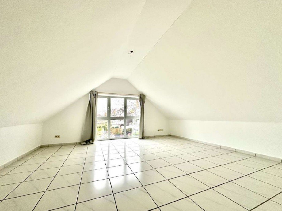 Schlafzimmer Dachgeschosswohnung Neuss