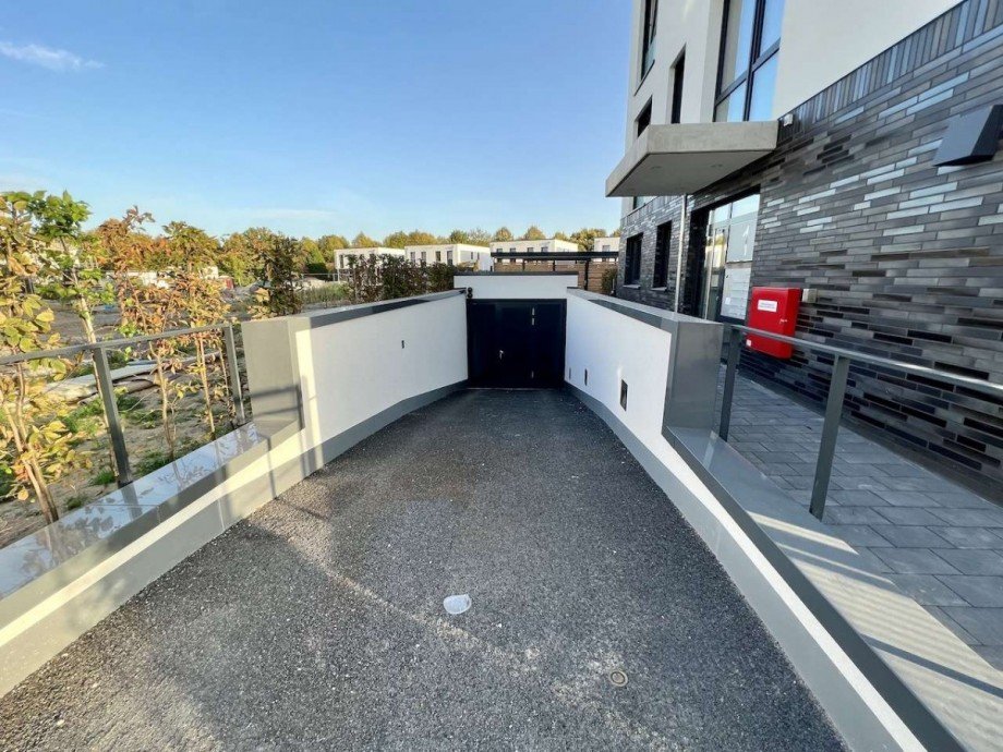 Einfahrt Tiefgarage Etagenwohnung Neuss