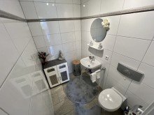 G�ste WC Moderne 4 Zimmerwohnung mit Garten und Garage