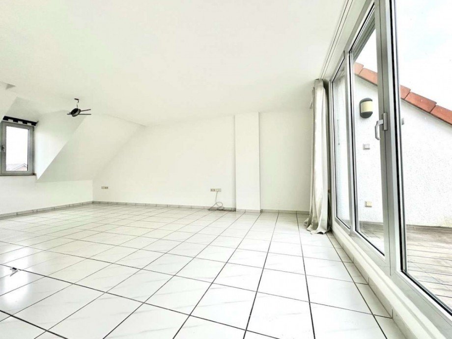 Wohnzimmer Dachgeschosswohnung Neuss