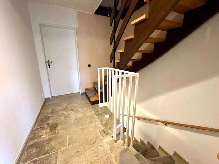 Flur obere Etage Reihenhaus Neuss