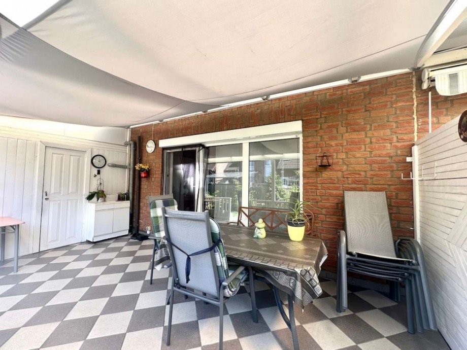 Terrasse Doppelhaush�lfte Neuss