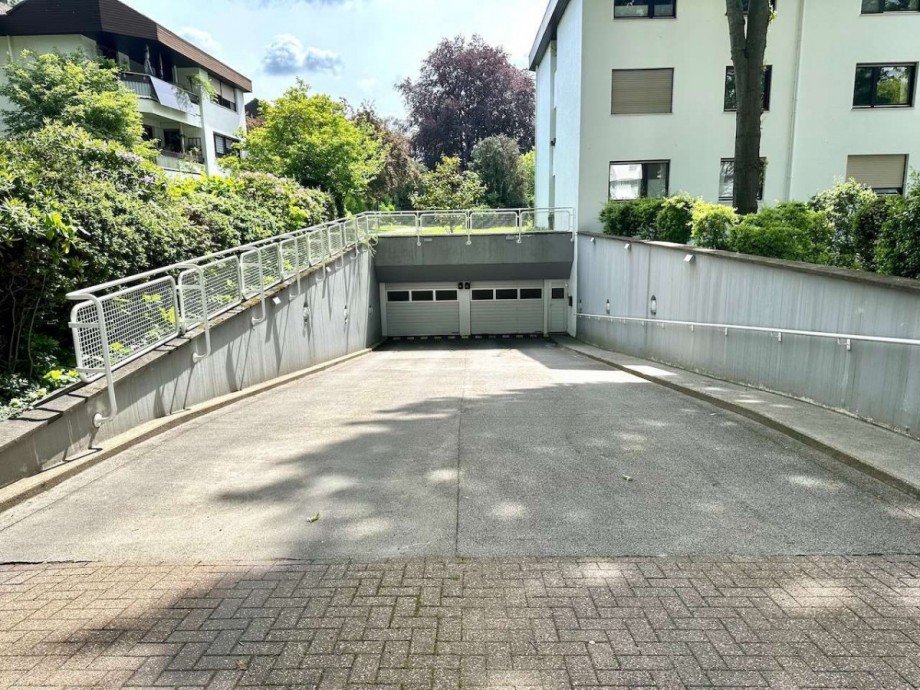 Einfahrt Tiefgarage Erdgeschosswohnung Neuss