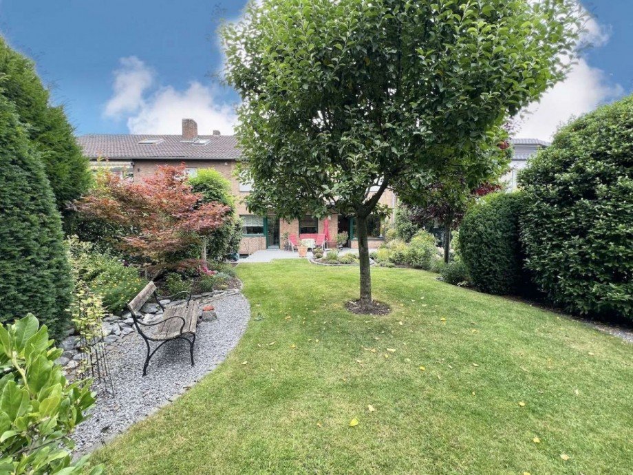 Garten Zweifamilienhaus Neuss