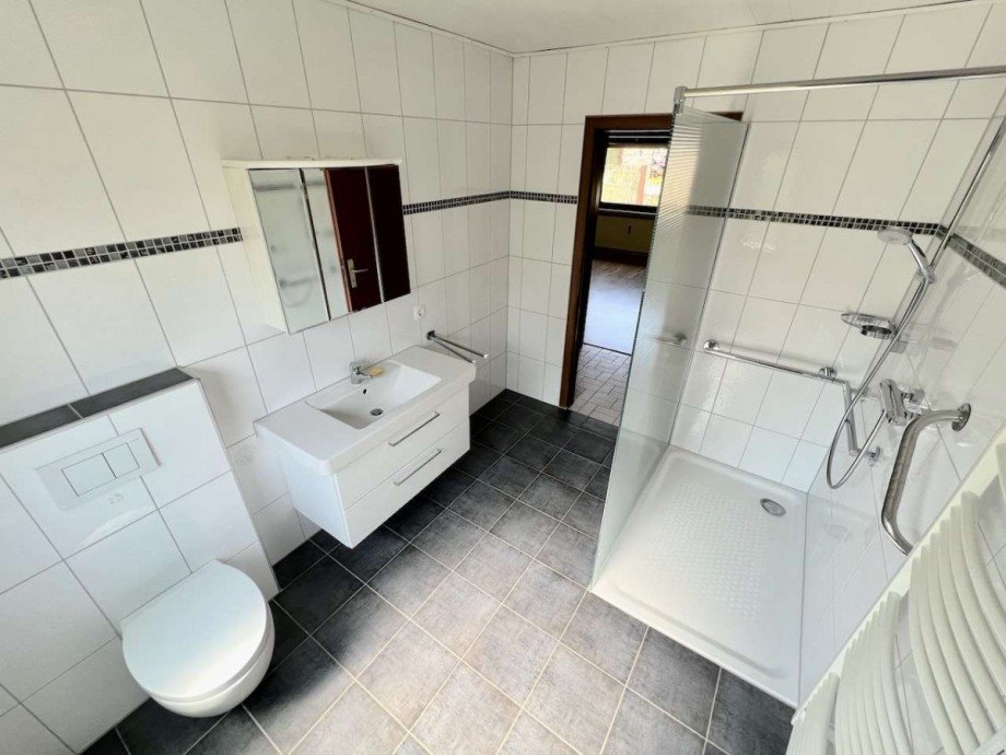 Badezimmer Erdgeschoss Einfamilienhaus Bedburg