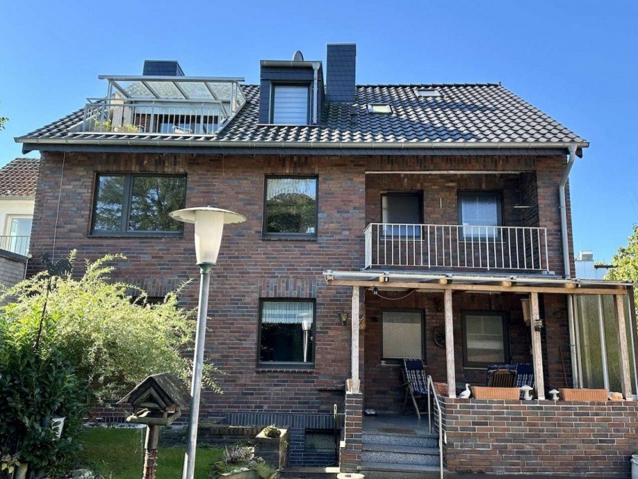 Hausansicht R�ckseite Zweifamilienhaus Neuss