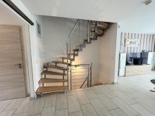 Wohnzimmer Energiesparen in moderner Doppelhaush�lfte