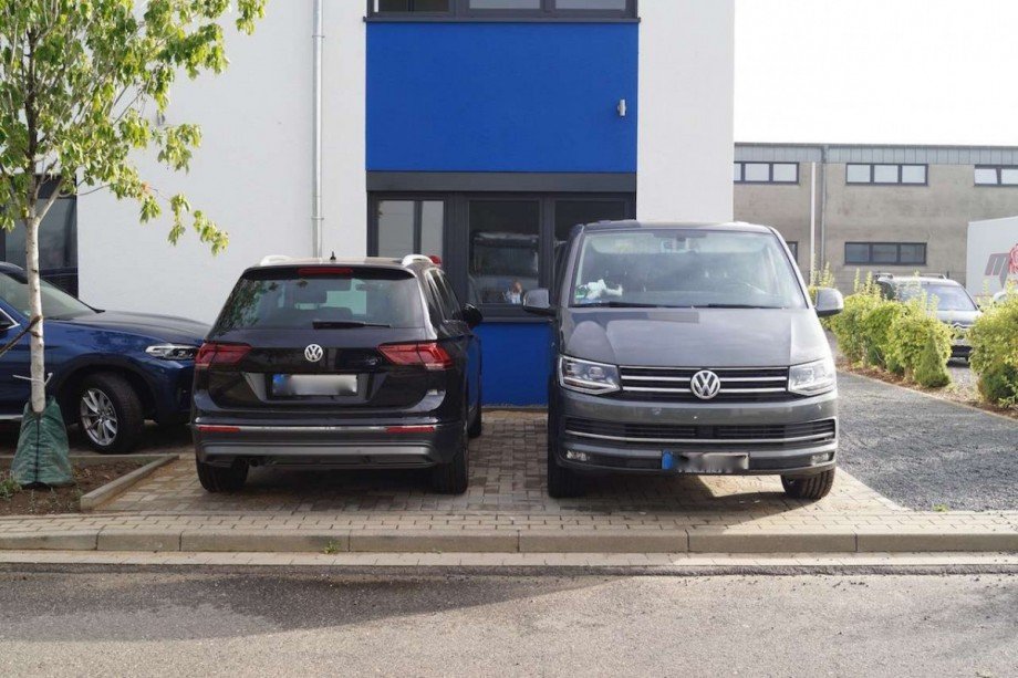 Kundenparkpl�tze Lager Korschenbroich
