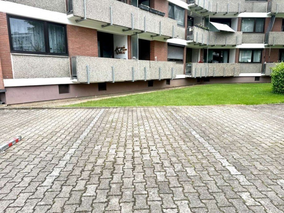 PKW Au�enstellplatz Wohnung Neuss