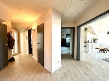 Flur Gro�e Dachgeschosswohnung in beliebter Wohnlage